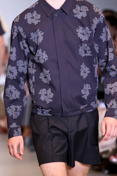 Look 22